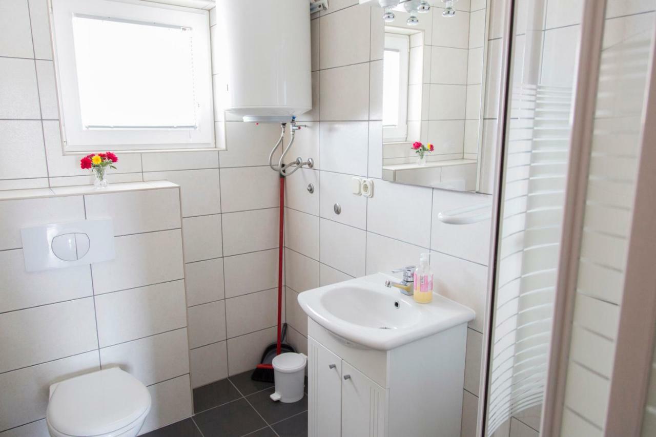 Apartments Beba Вир Екстериор снимка